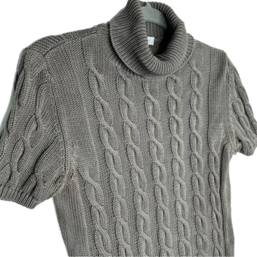 Gorgeous Knit Turtleneck